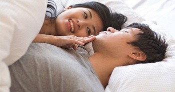 Vắng vợ, chồng lây nhiễm sùi mào gà từ ôsin trẻ đẹp lay nhiem sui mao ga